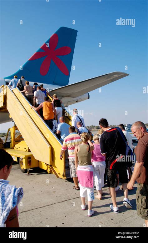 flughafen larnaka abflug
